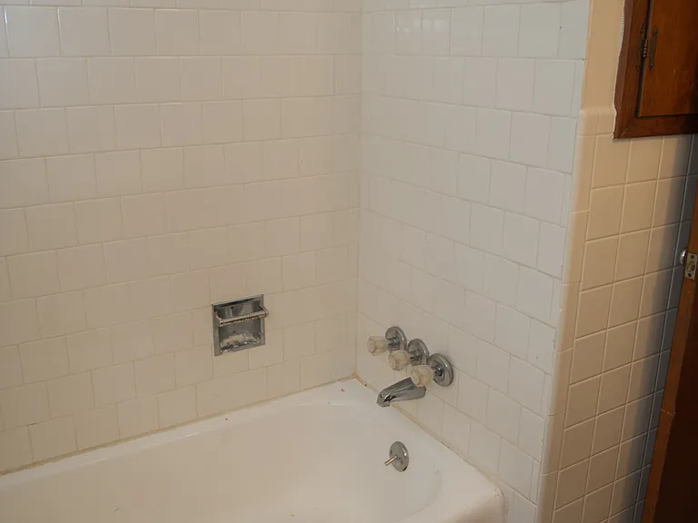 2502 N Monroe St — Photo 9