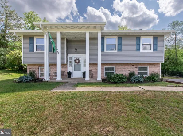 10 Evangeline Dr, Birdsboro, PA 19508