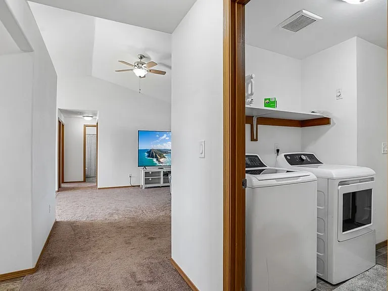 1409 W Electra St — Photo 11