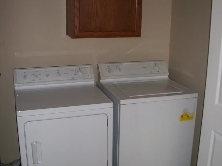 1304 W Babcock St #D — Photo 13