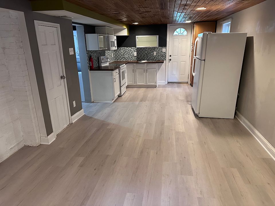 1st image of 8305 Greenwood Ave APT B