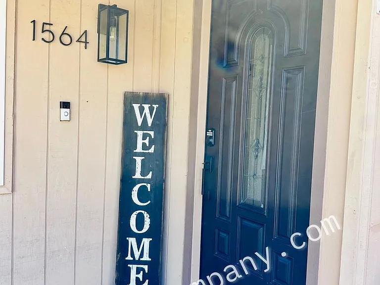 1564 Cavern Point Ct — Photo 6