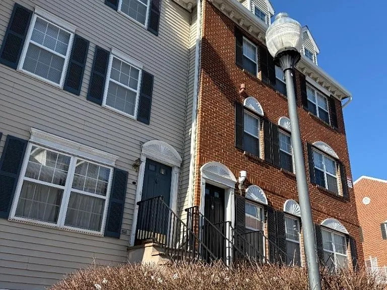 31 Marrow St — Photo 2