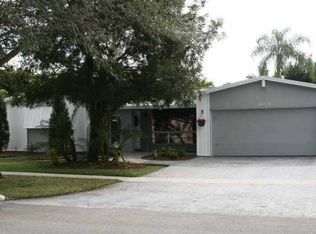 10578 NW 3rd St, Plantation, FL 33324