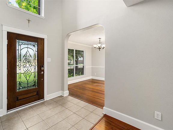 3rd image of 5305 Caprock Drive