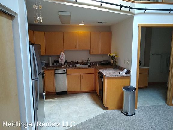 5th image of 201 S Lancaster St #34