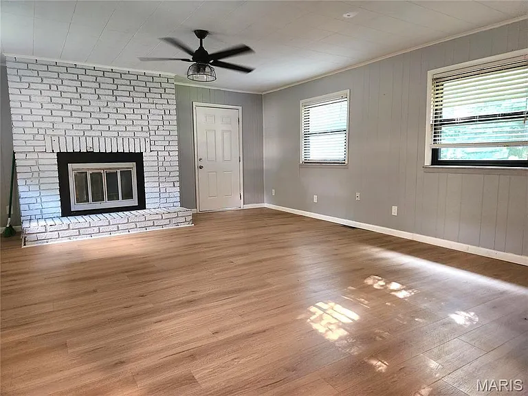 809 Bordeaux Ct — Photo 2