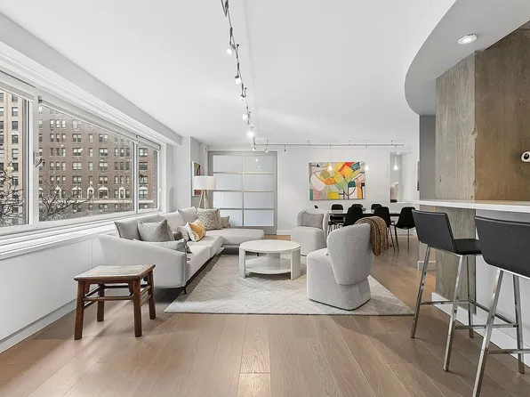 1065 Park Ave #4BC, New York, NY 10128