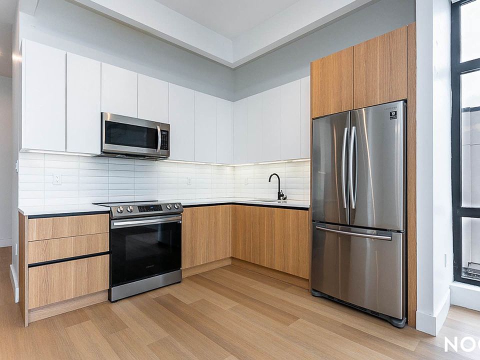 1st image of 420 Gates Ave APT 5H