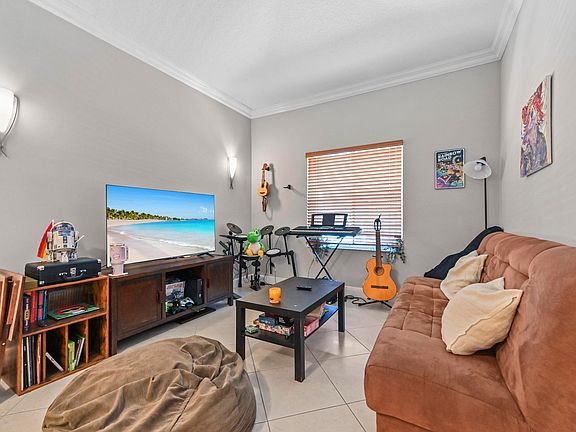 4th image of 4967 Tradewinds Terrace #605