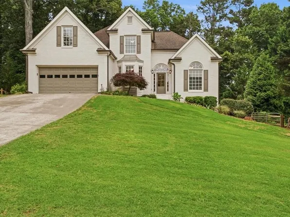 1025 Russell Point, Suwanee, GA 30024