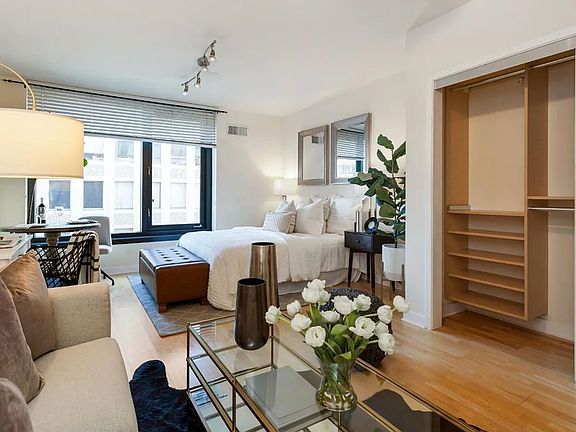 2nd image of 199 New Montgomery St Unit 903