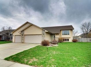 3175 S Tyler Ct, Sioux Falls, SD 57103