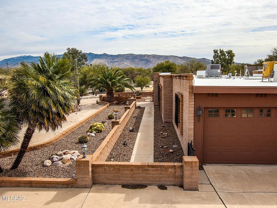 1st image of 760 S Calle Escondido