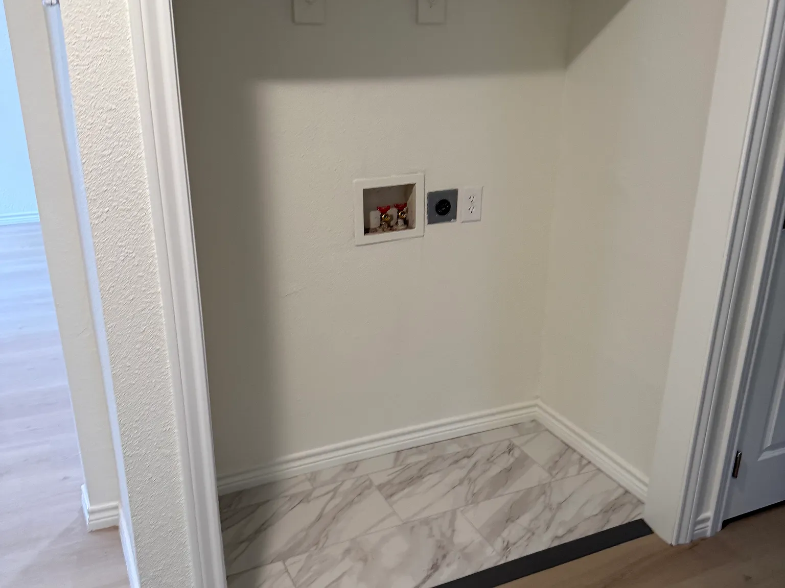 3 bed, 1100 sqft, $1,950 — Photo 4