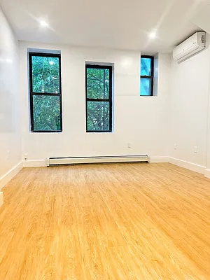 Rented by Corcoran | media 23