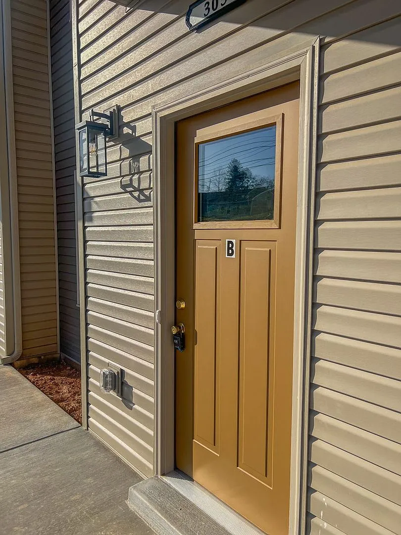 301 Ranger Lane — Photo 2