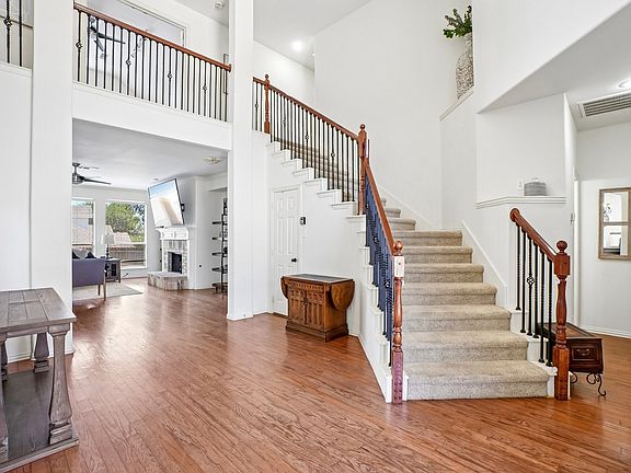 3rd image of 6940 Chapelridge Dr