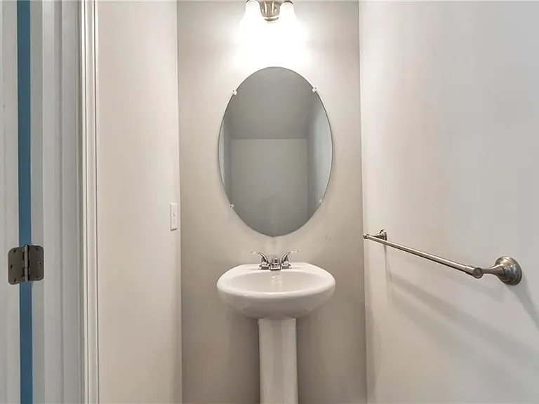118 Briarwood Dr — Photo 16