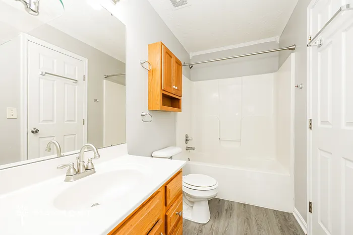 3201 Shallow Creek Cir — Photo 11