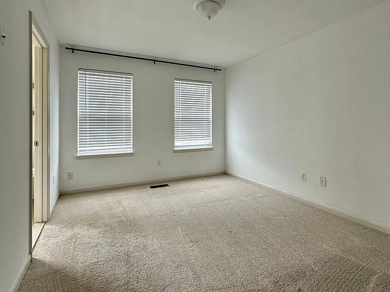 107 Foundry Ln #31 — Photo 8