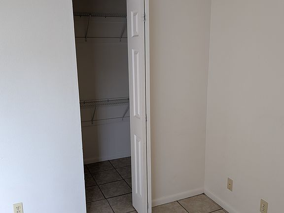 4th image of 447 NW Lake City Ave APT 102
