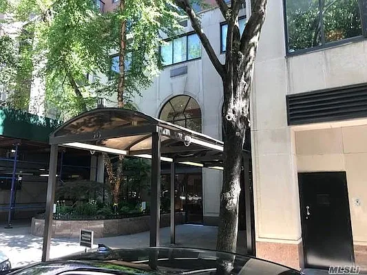 Sold by Rock Realty | media 8