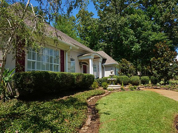 4th image of 133 Bridlewood Dr