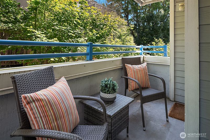 4th image of 2244 13th Avenue W #313