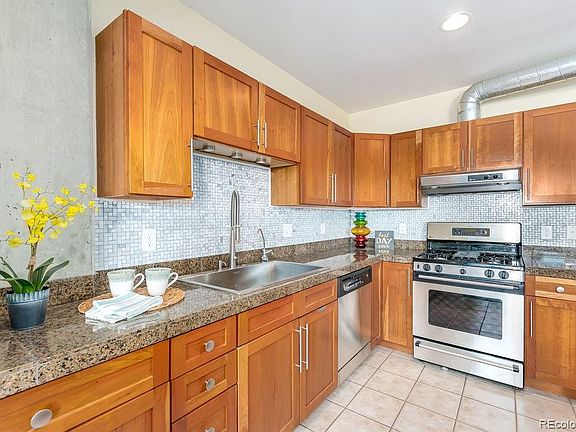 5th image of 1860 N Washington St APT 609