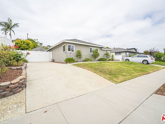 2nd image of 2618 Brian Ave