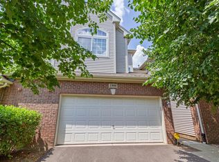 1906 Maureen Dr #27-2, Hoffman Estates, IL 60192