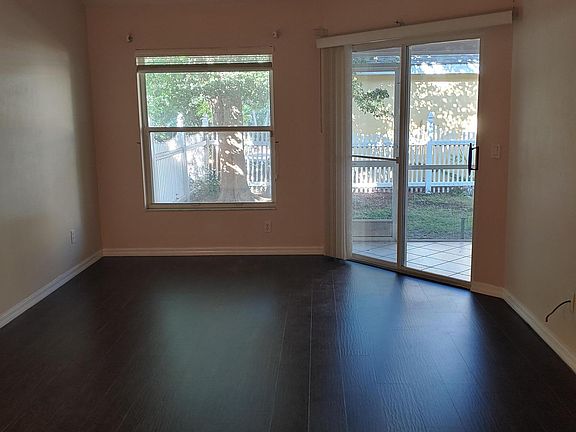 3rd image of 15232 Cricket Ln