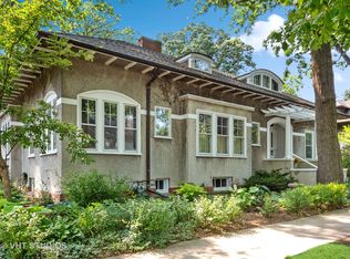2444 Hartrey Ave, Evanston, IL 60201
