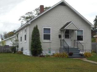 1415 Dakota Ave, Gladstone, MI 49837