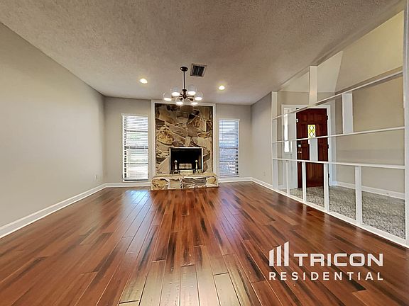 2nd image of 1507 Teakwood Dr
