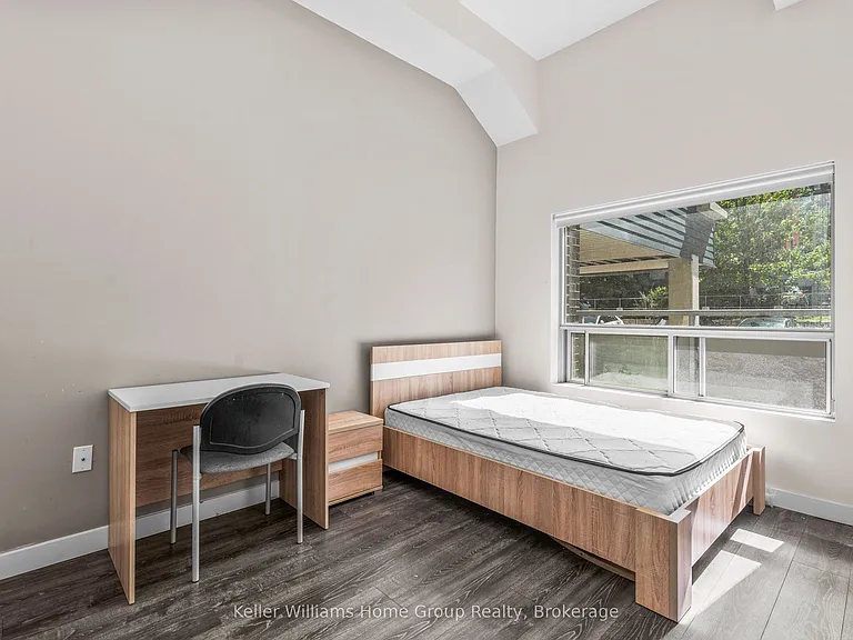 251 Hemlock St #109 — Photo 9