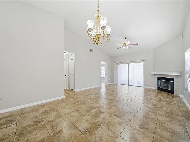 7615 Lemon Wood Ct — Photo 18