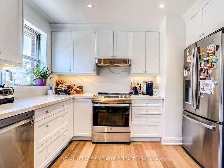 138 Woburn Ave #2 — Photo 5