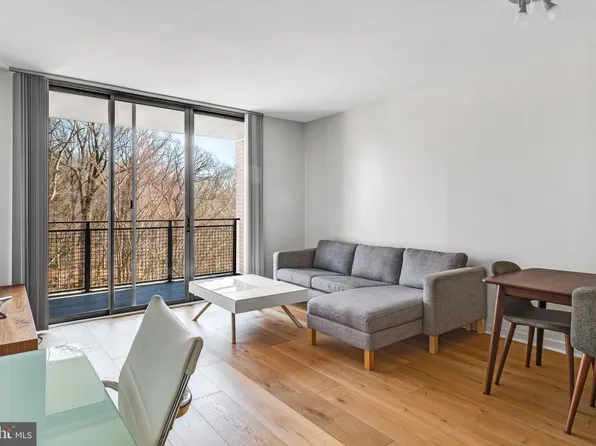 3883 Connecticut Ave NW APT 412, Washington, DC 20008