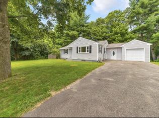 120 Ravenwood St, Springfield, MA 01119