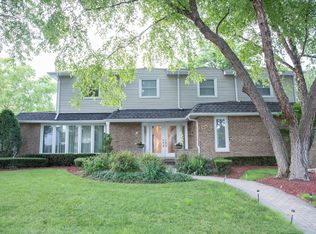 3707 Lindlavista Way, Des Moines, IA 50310