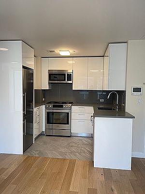 3rd image of 111 E 115th St APT 5C