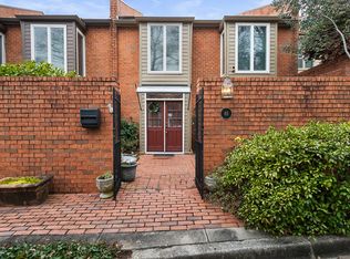 65 Willow Gln NE, Sandy Springs, GA 30342
