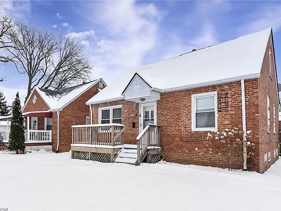3rd image of 14017 Elsetta Ave