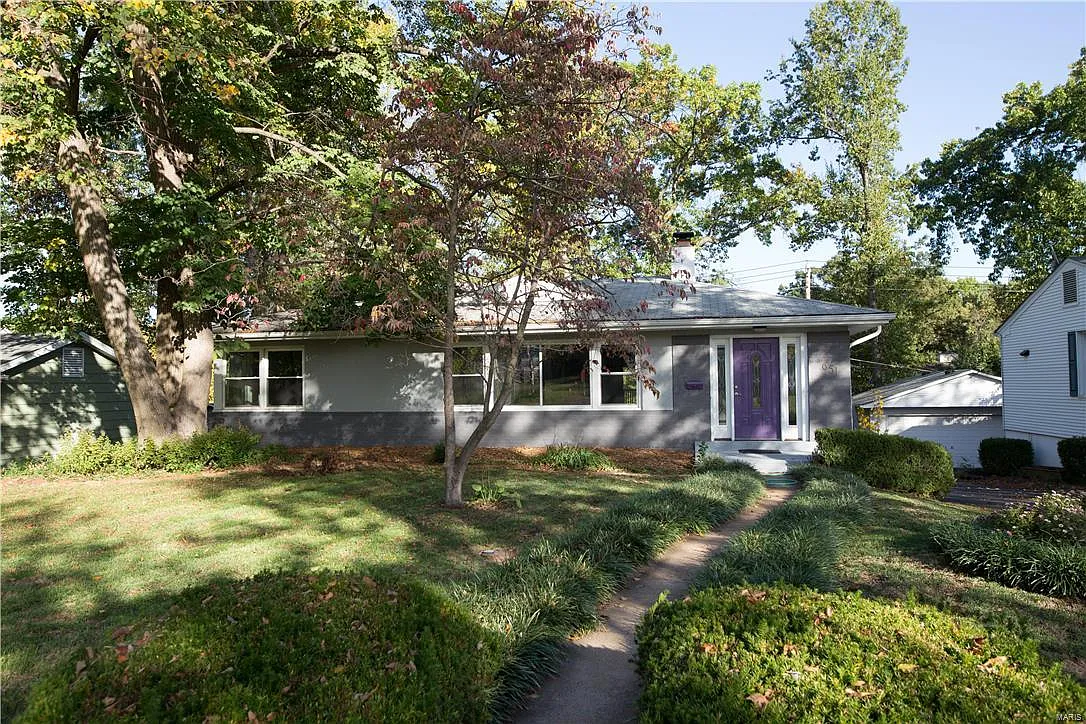 651 Lewiston Dr photo 1