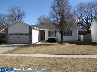 5500 Hunts Dr, Lincoln, NE 68512