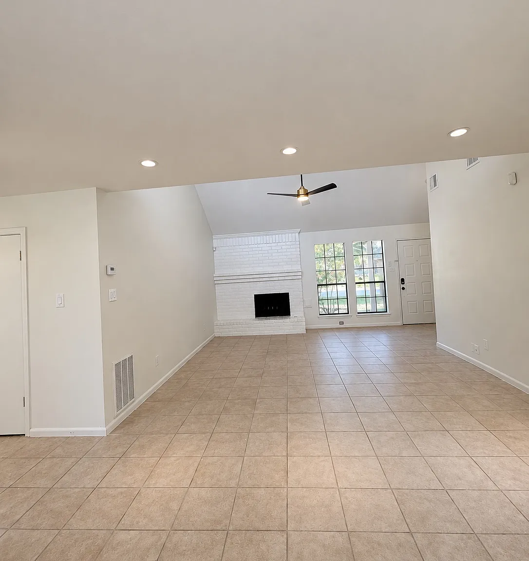 4 bed, 2.5 bath, 2178 sqft, $2,650 — Photo 1