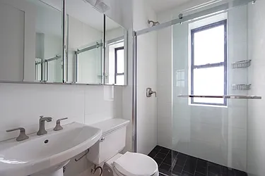 Rented by R New York