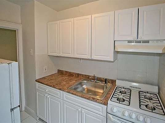 Rented by SW Queens Mezzanine | media 38